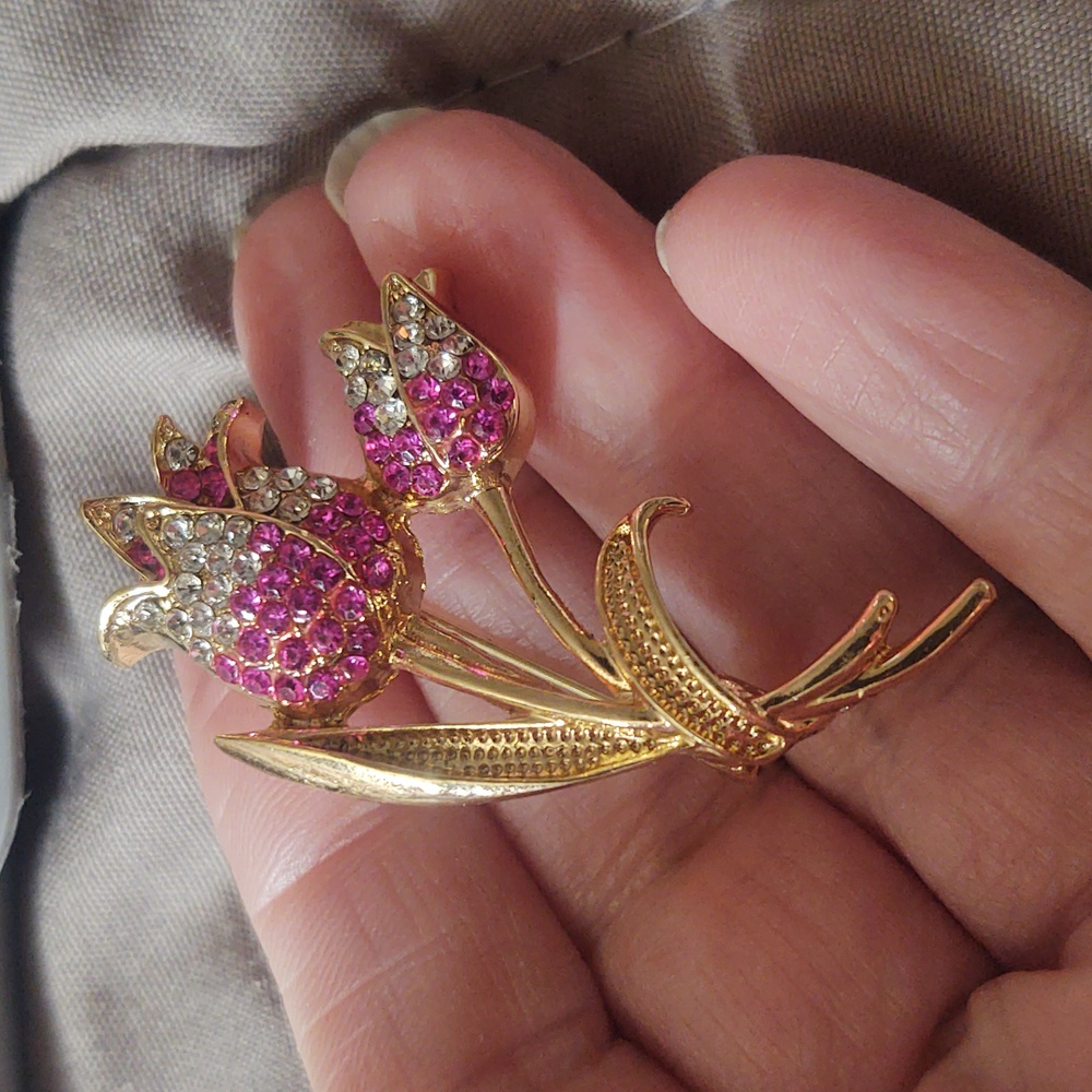 Pink Rhinestone Tulip Brooch - Picture 2 of 4